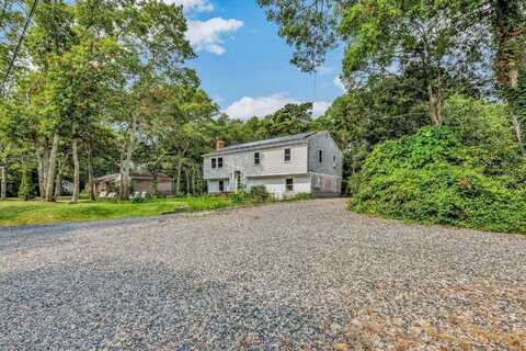 324 Bishops Terrace, Hyannis, MA 02601