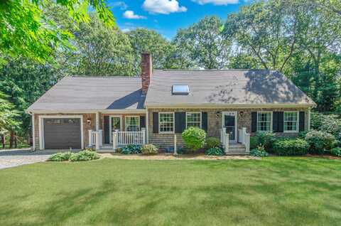 35 Meadow Haven Drive, Mashpee, MA 02649