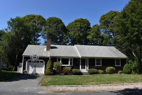 6 Hawthorn Street, South Dennis, MA 02660
