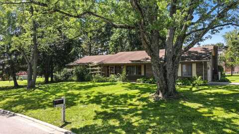 303 Pickering Drive, Pickerington, OH 43147