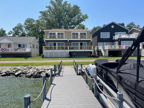 12512 W Bank Drive NE, Millersport, OH 43046