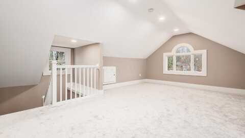 414 E College Street, Granville, OH 43023