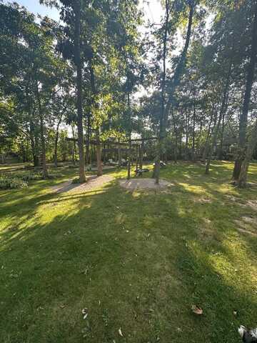 1730 W Choctaw Drive, London, OH 43140