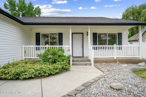 1033 E Warm Springs Ave, Post Falls, ID 83854