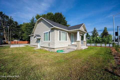 1517 N LINCOLN WAY, Coeur D Alene, ID 83814