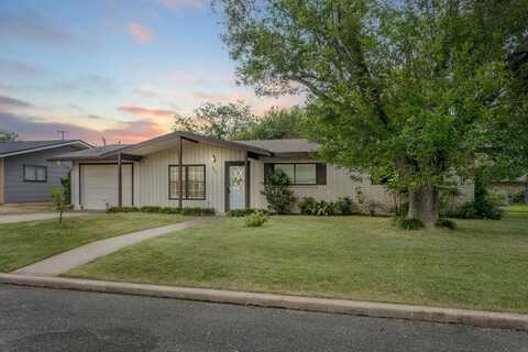 803 Sunset St, Fredericksburg, TX 78624