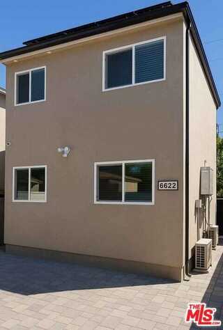 6622 Blewett Ave, Van Nuys, CA 91406