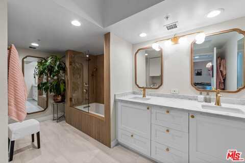 13700 Marina Pointe Dr, Marina Del Rey, CA 90292