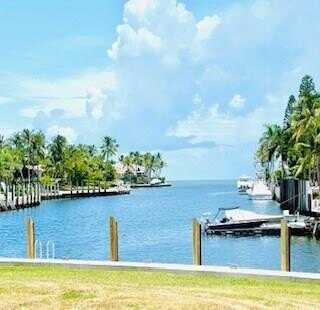 2 Cay Harbor, Key Largo, FL 33037