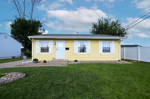 5500 Sharon Lane NW, Cedar Rapids, IA 52405