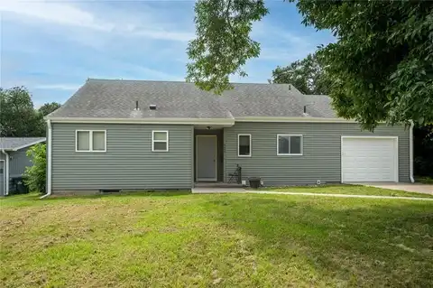 521 29th Street NE, Cedar Rapids, IA 52402
