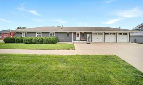 1312 8th Avenue, Belle Plaine, IA 52208