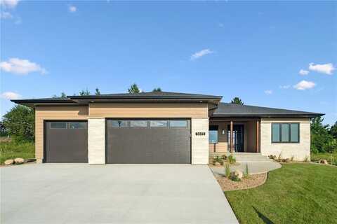 3659 McLain Way, Hiawatha, IA 52233
