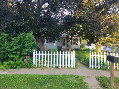 719 5th Ave Place, Coralville, IA 52241