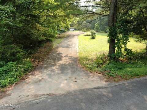 228 Smith Road, Perth, NY 12010