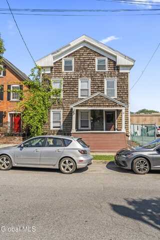 58 Woodlawn Ave Avenue, Saratoga Springs, NY 12866