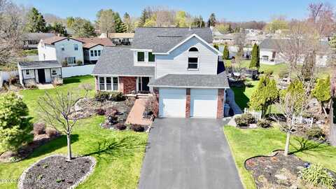 3 Karl Court, Colonie, NY 12205