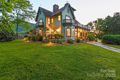196 & 204 Lawson Street, Hot Springs, NC 28743