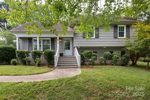 6917 Lancer Drive, Charlotte, NC 28226
