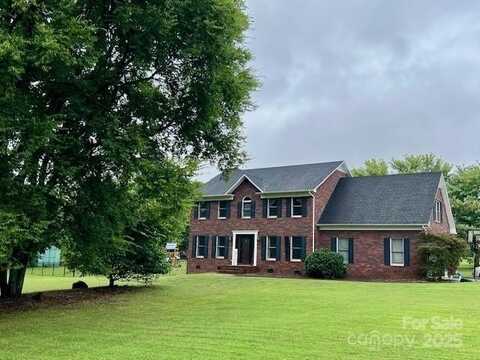 3900 Amarillo Drive SW, Concord, NC 28027