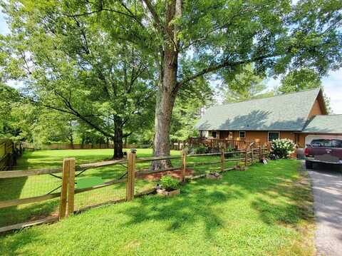 425 Bird Haven Road, Hendersonville, NC 28792
