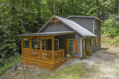 95 Robin Hood Lane, Maggie Valley, NC 28751