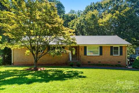 305 Rankin Avenue, Lowell, NC 28098
