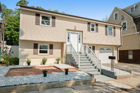 43 Stuart Avenue, New London, CT 06320