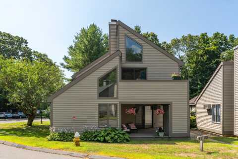15D Yankee Glen Drive, Madison, CT 06443