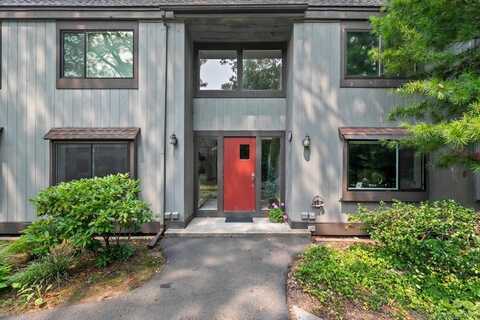 30A Harbour Village Village, Branford, CT 06405