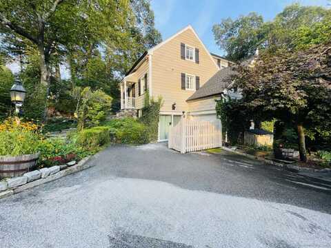 12 Inglenook Drive, New Fairfield, CT 06812