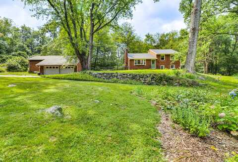 60 Mountain Road, Granby, CT 06060