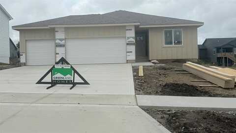 3292 NW Brookside Drive, Grimes, IA 50111