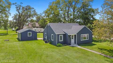 301 6th Street, Menlo, IA 50164