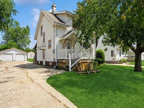 304 W 11th Street N, Newton, IA 50208