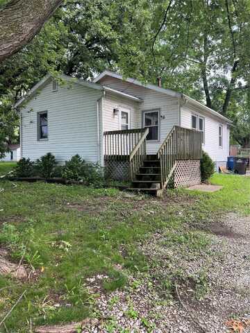 1521 E Glenwood Drive, Des Moines, IA 50320