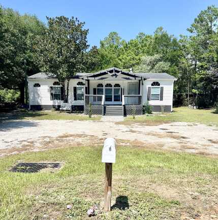 42 Cypress Lane, Freeport, FL 32439