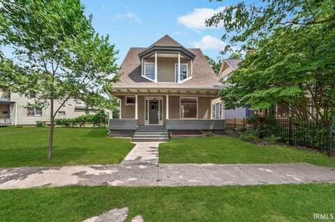 724 Portage Avenue, South Bend, IN 46616