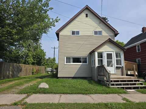 911 E 4TH AVE, Muir, MI 49783