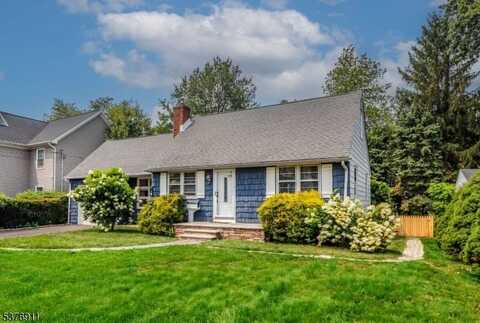 70 Lancaster Rd, Woodbridge, NJ 07067