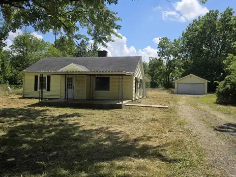 2732 S Hoyt Avenue, Muncie, IN 47302
