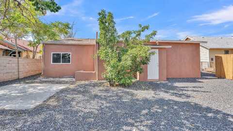 435 CORDOVA Avenue NW, Albuquerque, NM 87107