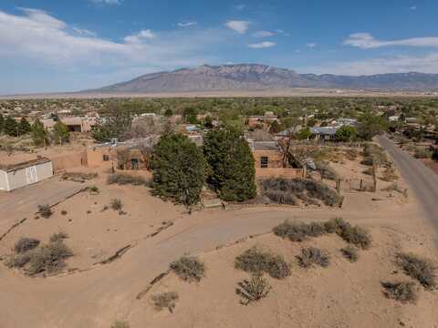 360 RECLINING ACRES Road, Corrales, NM 87048