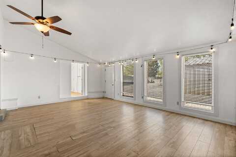 136 VELARDE Road NW, Albuquerque, NM 87107