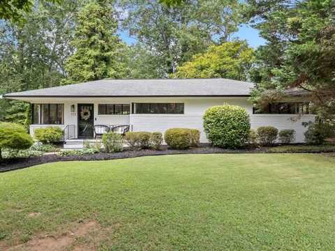 713 Meadowbrook Lane NE, Marietta, GA 30060