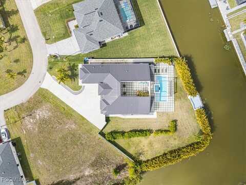 1817 SW 11th Terrace, Cape Coral, FL 33991