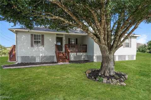 1301 Olive Avenue N, Lehigh Acres, FL 33971