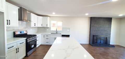 133 E Avenue Q4, Palmdale, CA 93550