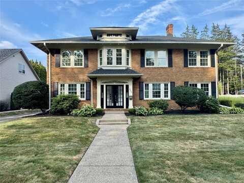 425 FRONTIER Drive, Erie, PA 16505