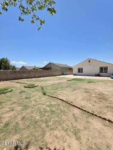 910 SGT JOSE GONZALES Road, El Paso, TX 79927